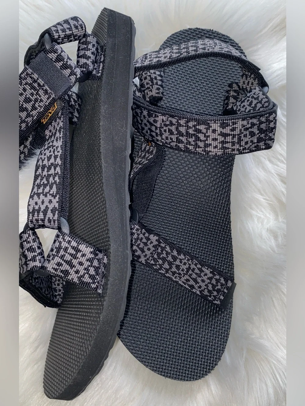Teva Black Gray Patterned Strap Men's Sandals